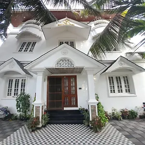 https://anniesinn-homestay.kerala-hotels.net