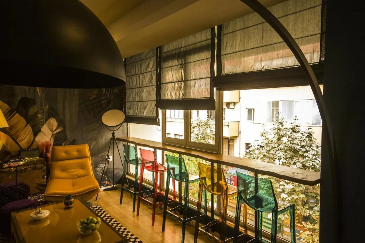 Vanilla Sky Boutique Hostel Tirana 0*,  Albanien